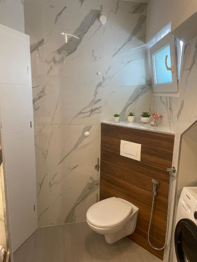 ברלה Apartment Seven מראה חיצוני תמונה